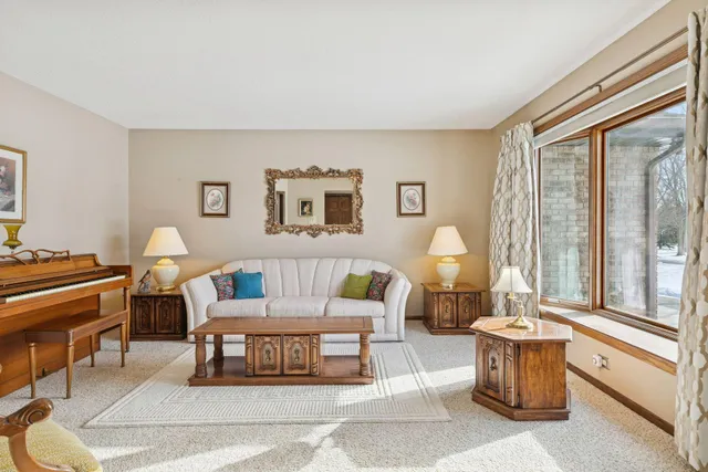 $650,000 | 6233 Kelvin Avenue North, Stillwater, MN 55082