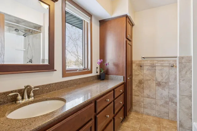 $650,000 | 6233 Kelvin Avenue North, Stillwater, MN 55082