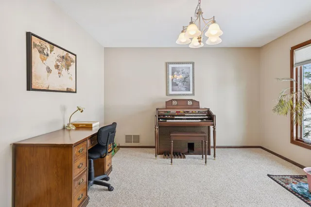 $650,000 | 6233 Kelvin Avenue North, Stillwater, MN 55082