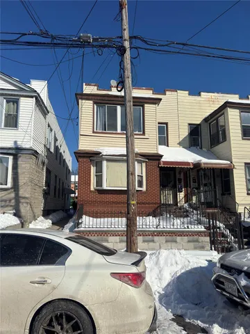 $1,149,900 | 93-45 202nd Street | Bellaire West