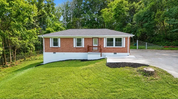 $345,900 | 101 Travis Street, Hendersonville, TN 37075