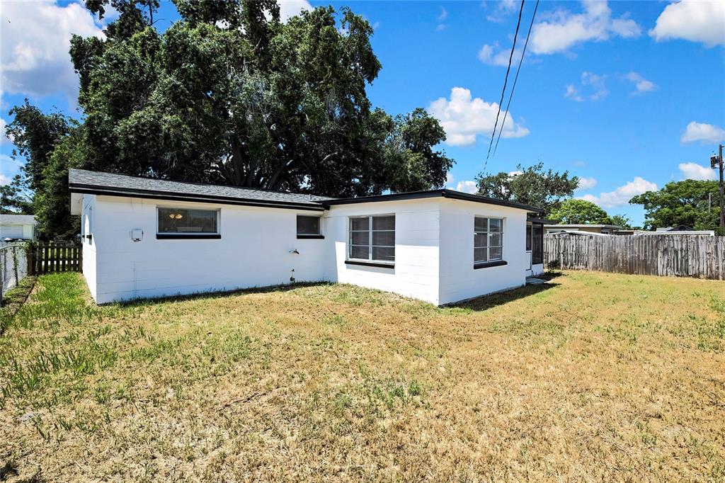5053 Lofton Drive New Port Richey, FL 34652 - Photo 34 of 35 Gallery Image 34
