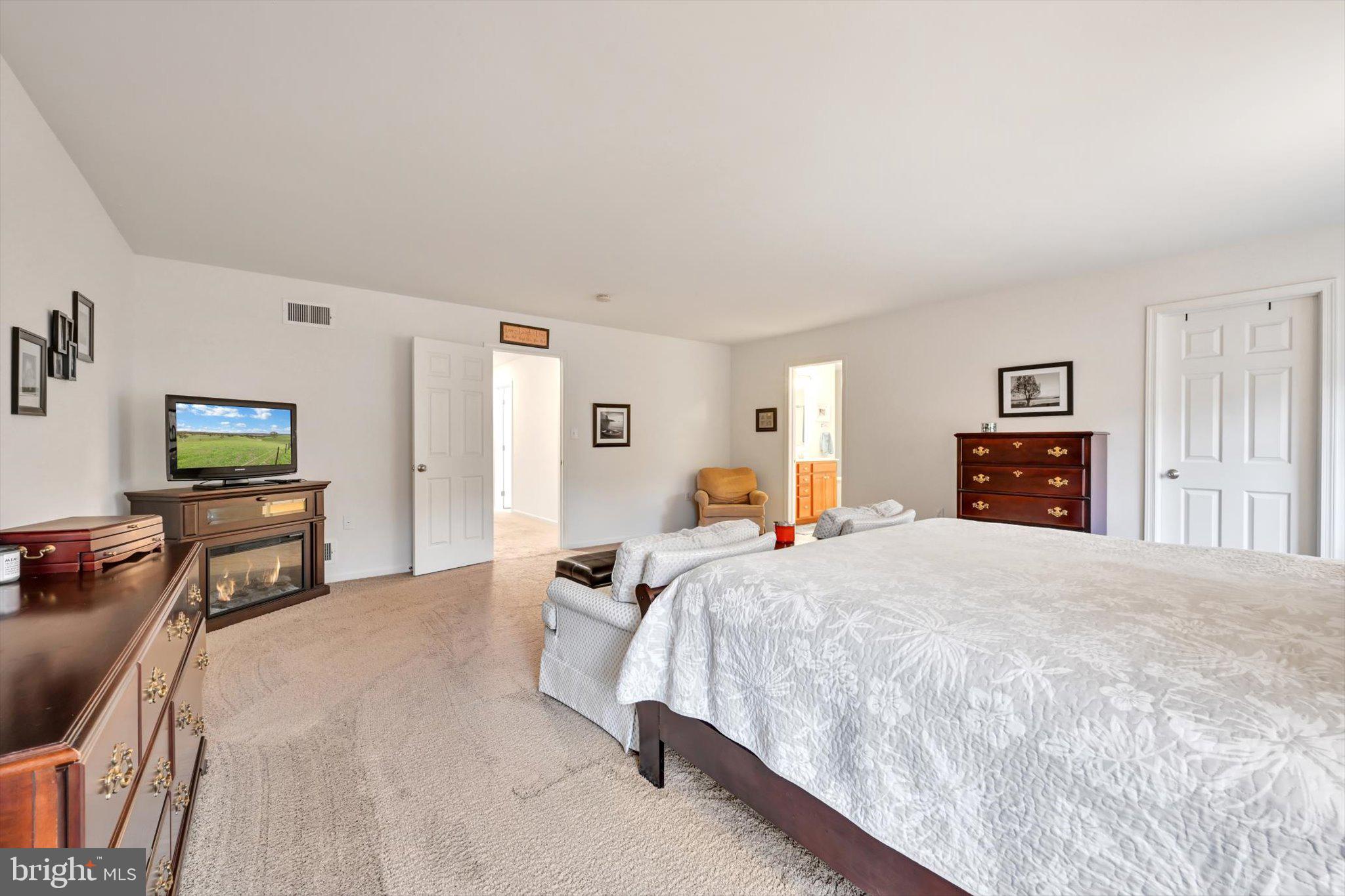 701 Hampden Road Elizabethtown, PA 17022 - Photo 17 of 42 Gallery Image 17