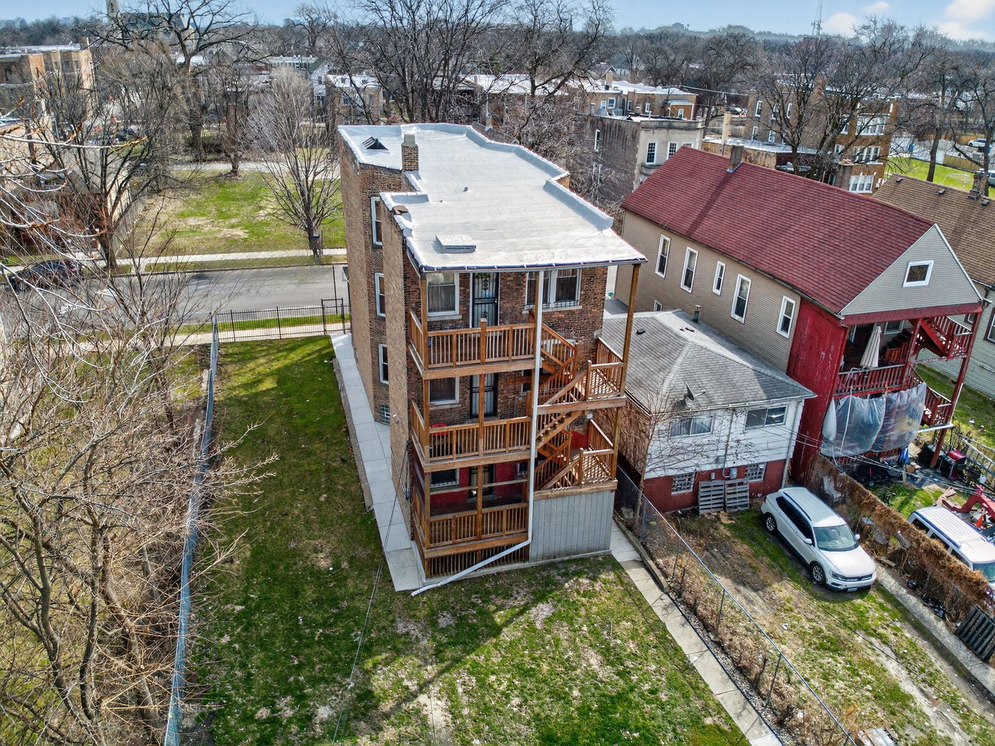 5526 South Aberdeen Street Chicago, IL 60621 - Photo 5 of 27