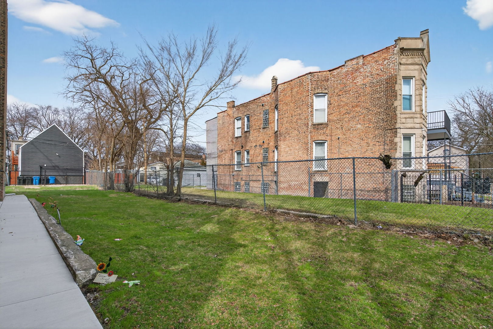 5526 South Aberdeen Street Chicago, IL 60621 - Photo 7 of 27