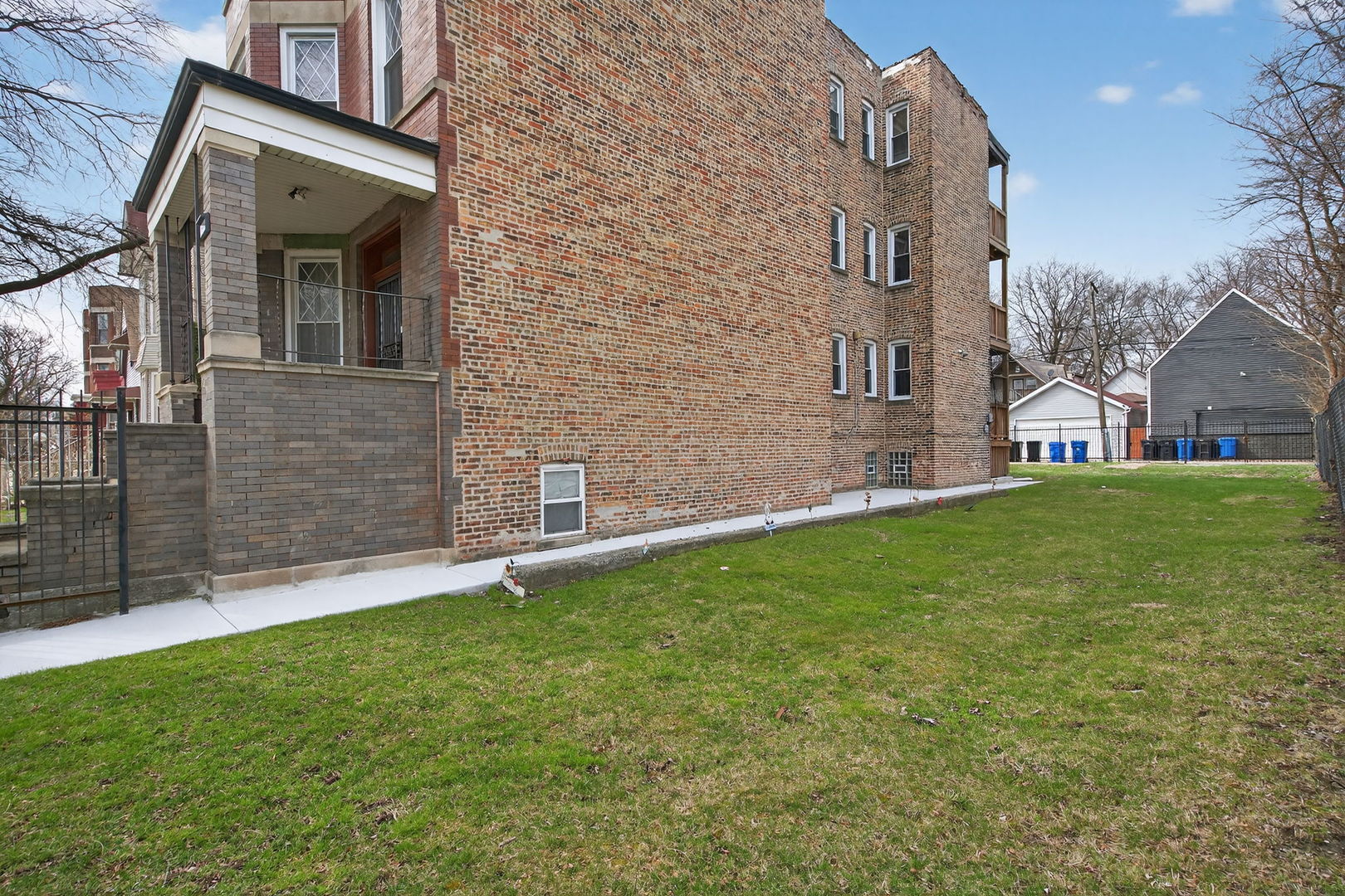 5526 South Aberdeen Street Chicago, IL 60621 - Photo 8 of 27