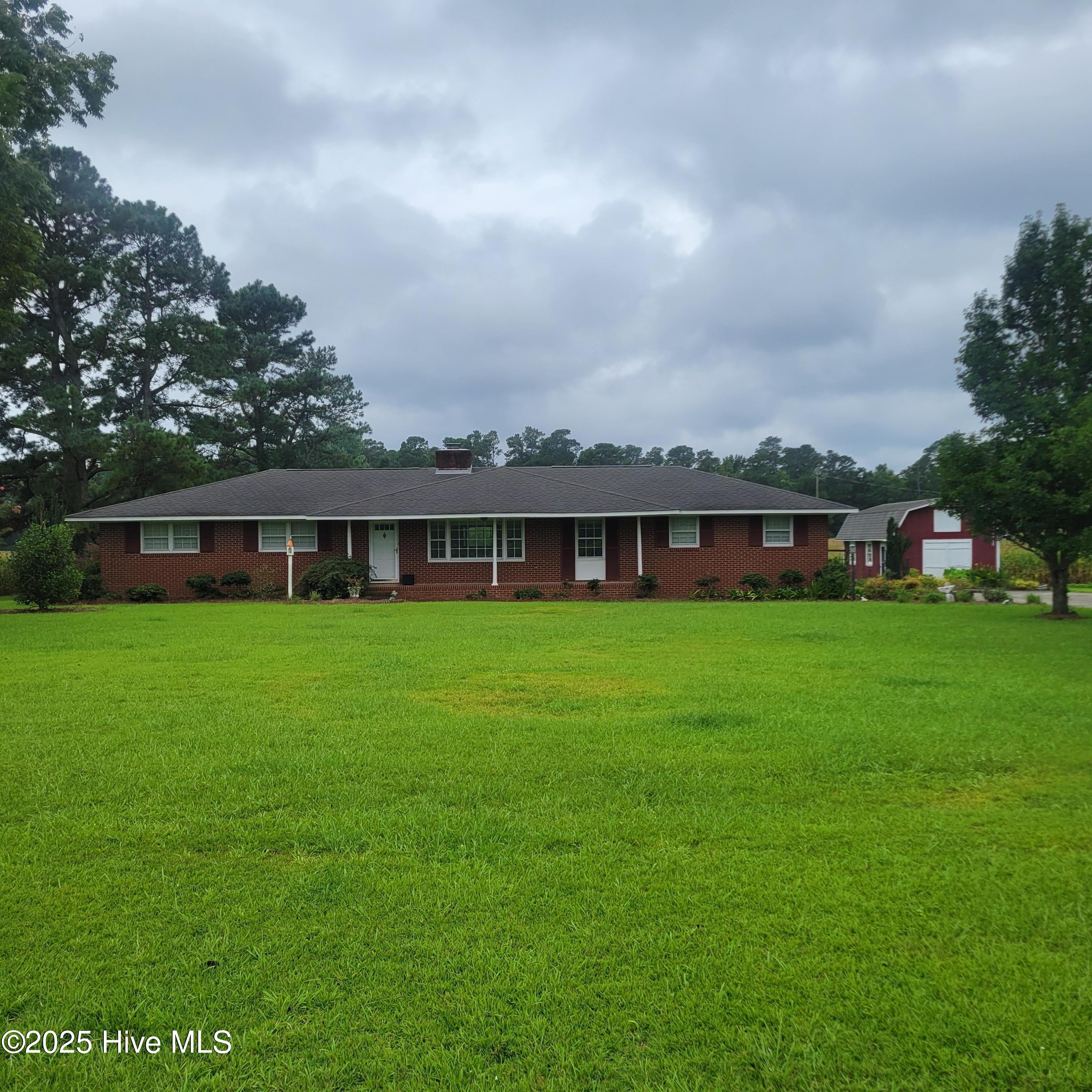 6185 Slocum Trail Atkinson, NC 28421 - Photo 2 of 45 20250802_133218