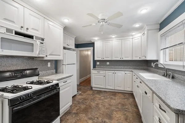 $2,200 | 1 Wentworth Terrace, Unit 1, Malden, MA 02148