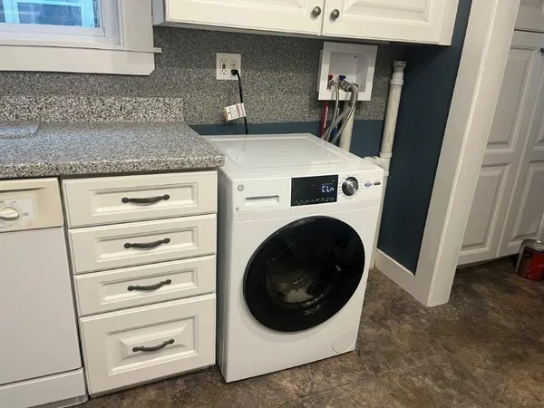 $2,200 | 1 Wentworth Terrace, Unit 1, Malden, MA 02148