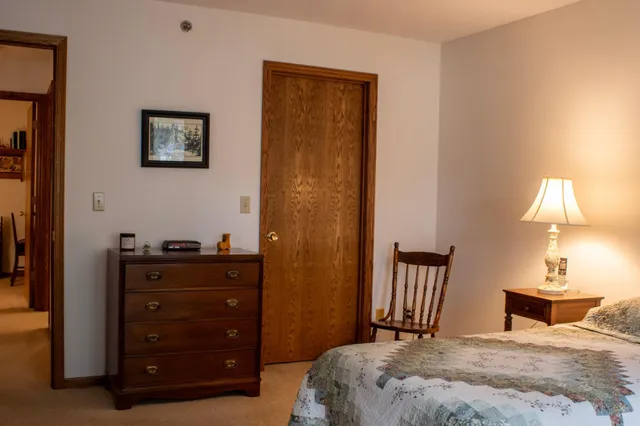 $185,900 | 32 11th Avenue South, Unit 305, Hopkins, MN 55343