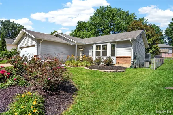 $215,000 | 6 Merribrook Court, O'Fallon, MO 63368