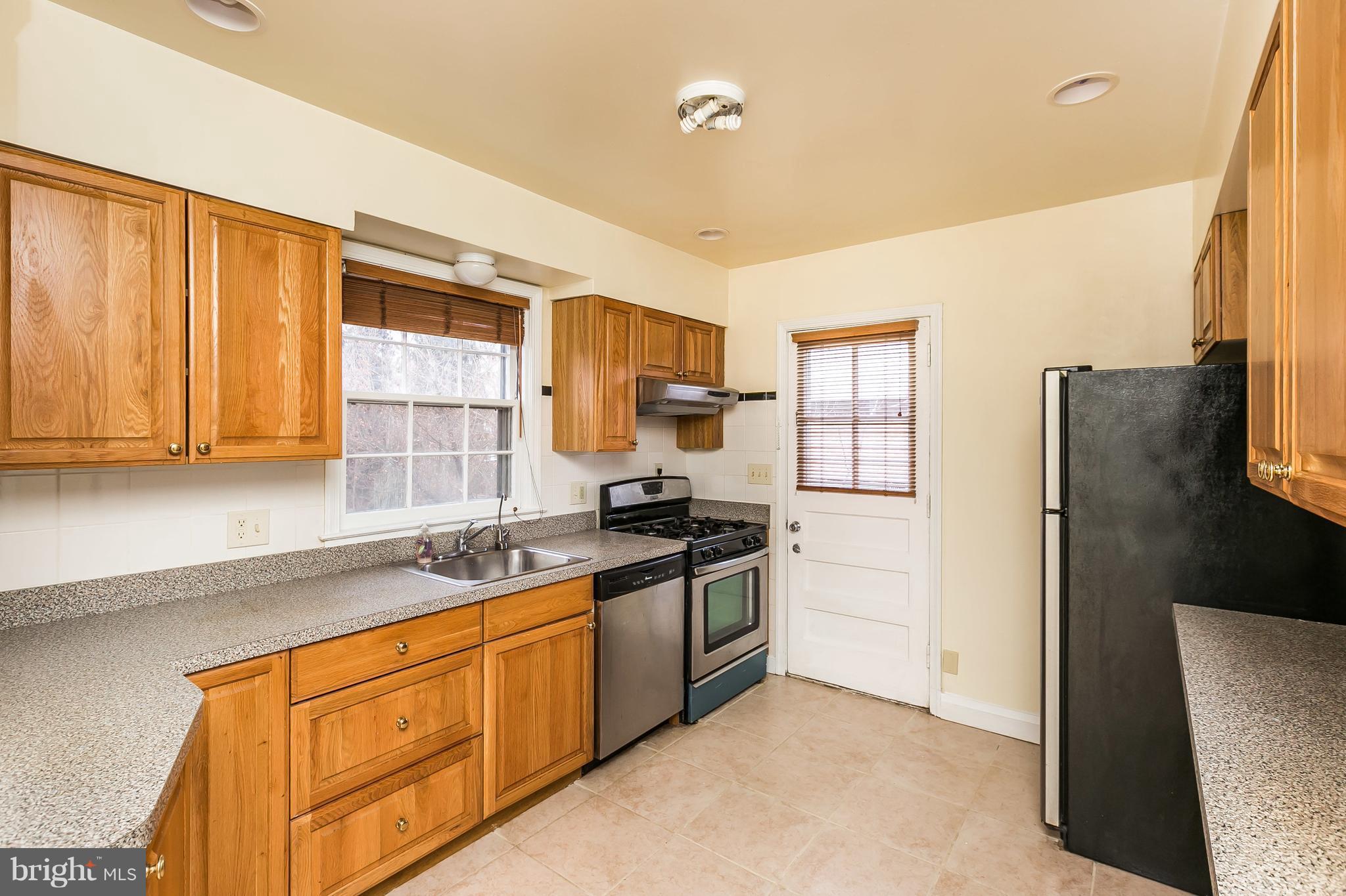 7116 York Road Baltimore, MD 21212 - Photo 6 of 30 Kitchen