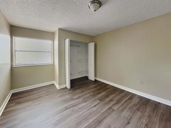 $4,220 | Sunset, Miami, FL 33173