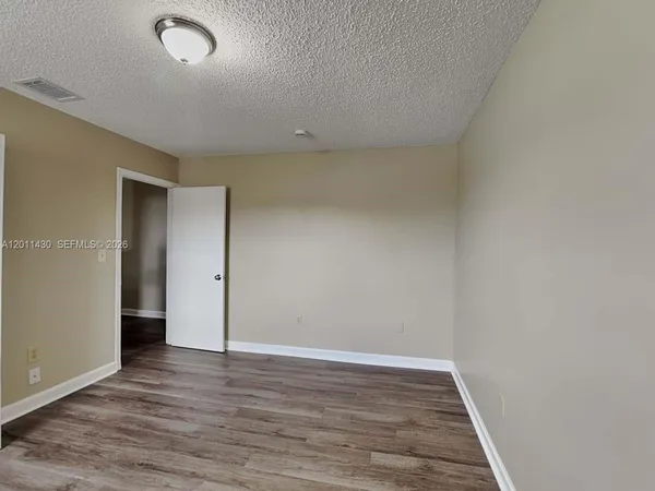 $4,220 | Sunset, Miami, FL 33173