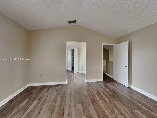 $4,220 | Sunset, Miami, FL 33173