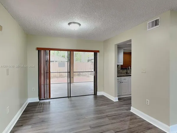 $4,220 | Sunset, Miami, FL 33173