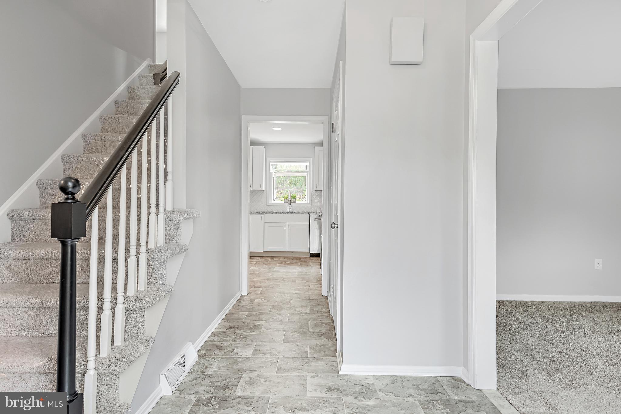 4471 Nantucket Road Harrisburg, PA 17112 - Photo 3 of 36 Gallery Image 3