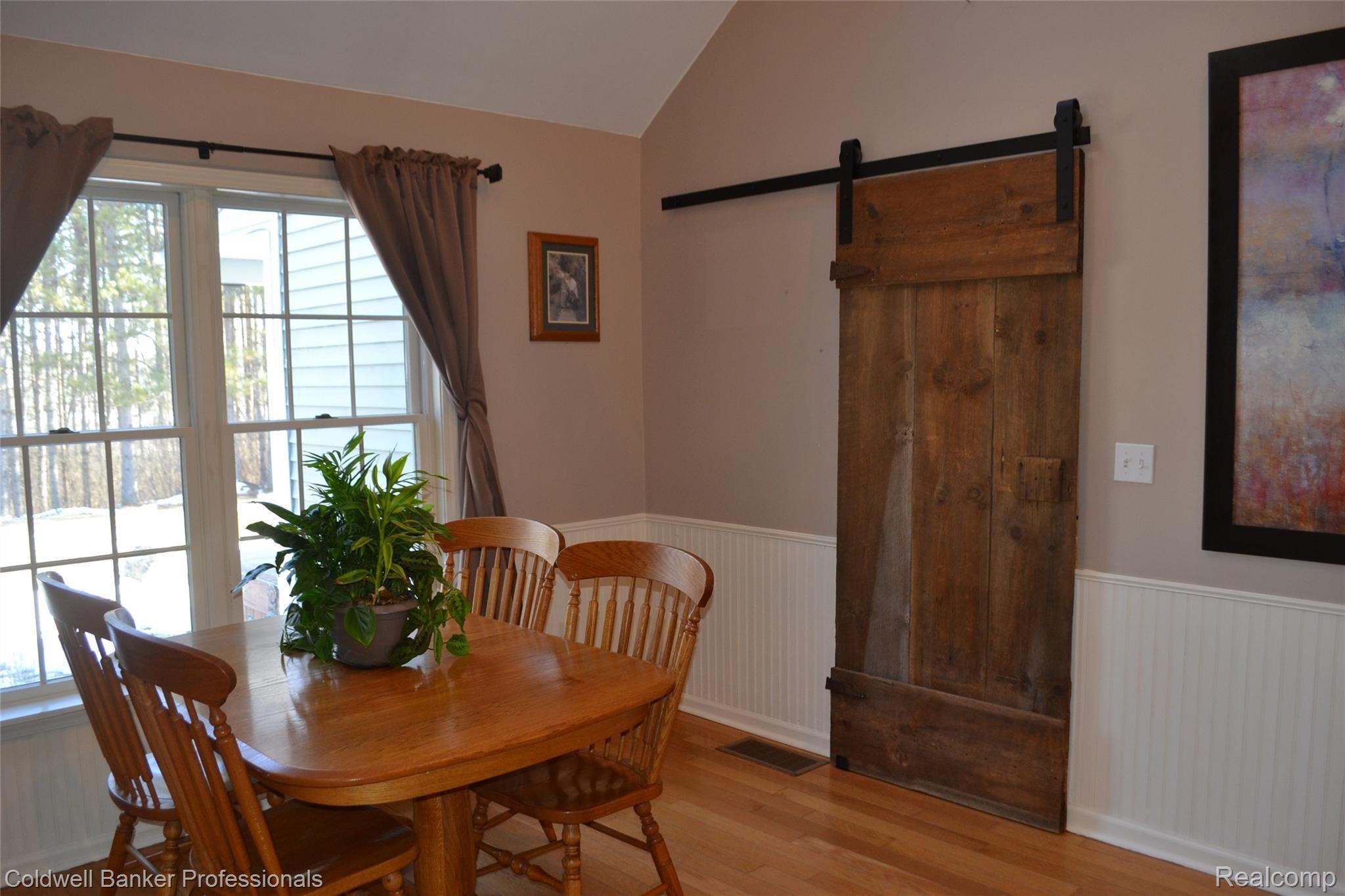 1241 North Summers Road Imlay City, MI 48444 - Photo 7 of 46 DSC_0715.JPG