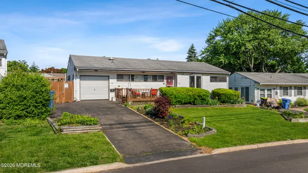 $450,000 | 23 Villanova Road, Parlin, NJ 08859