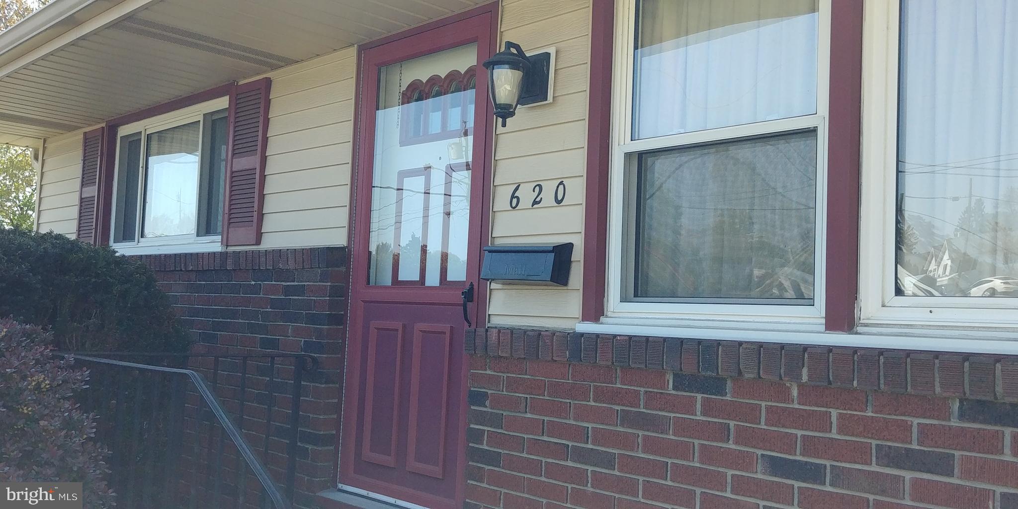 620 Jefferson Street Riverside, NJ 08075 - Photo 2 of 16