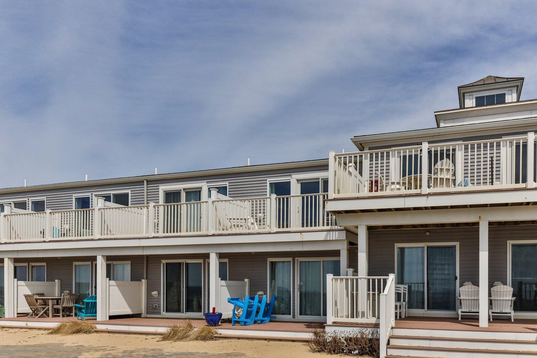 482 Shore Road, Unit 4 Truro, MA 02666 - Photo 2 of 17 3-web-or-mls-482-shore-rd