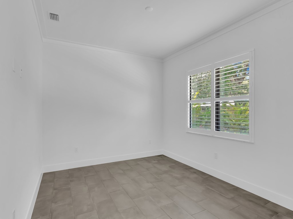 315 Holly Road Vero Beach, FL 32963 - Photo 14 of 36 Gallery Image 14