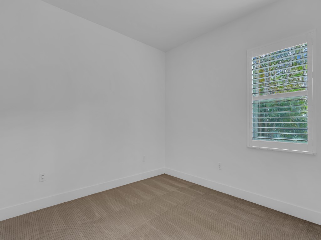 315 Holly Road Vero Beach, FL 32963 - Photo 21 of 36 Gallery Image 21