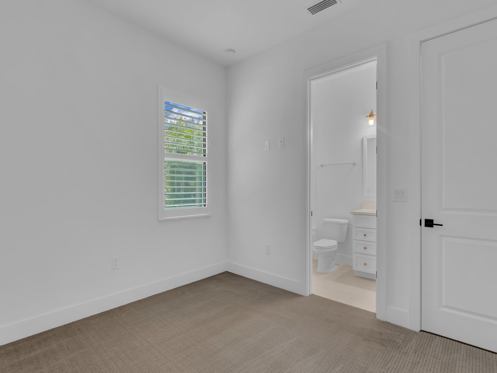 315 Holly Road Vero Beach, FL 32963 - Photo 22 of 36 Gallery Image 22