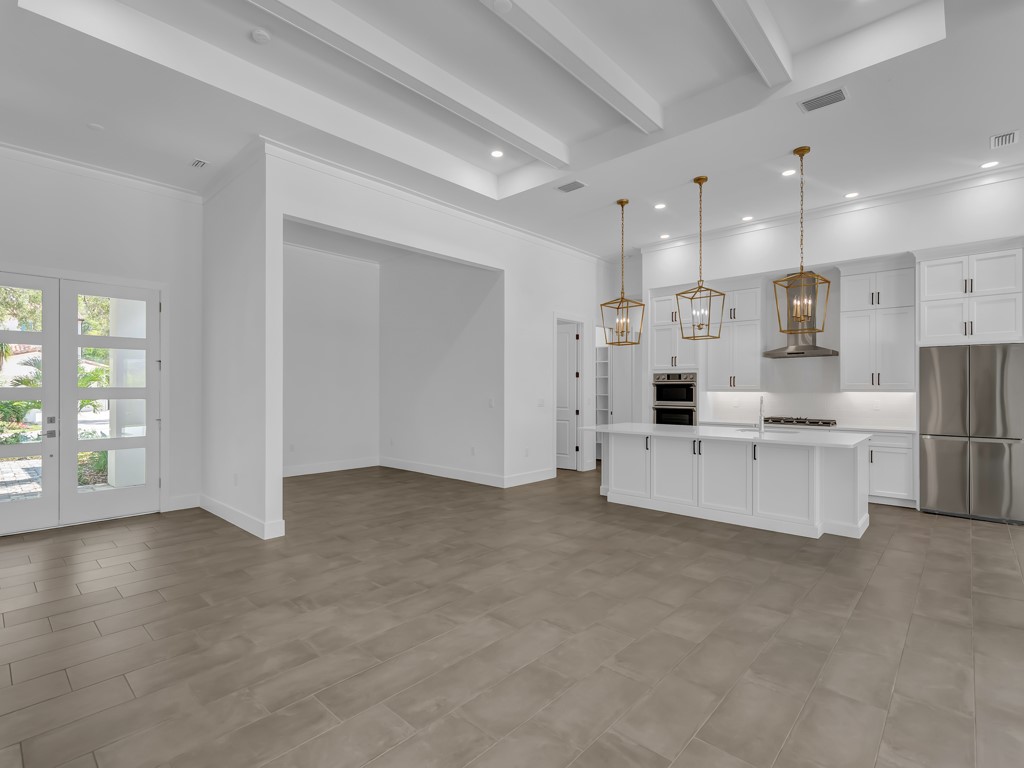 315 Holly Road Vero Beach, FL 32963 - Photo 6 of 36 Gallery Image 6