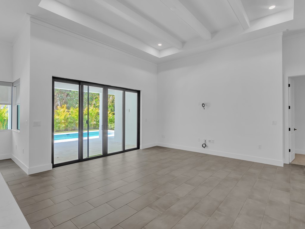 315 Holly Road Vero Beach, FL 32963 - Photo 9 of 36 Gallery Image 9