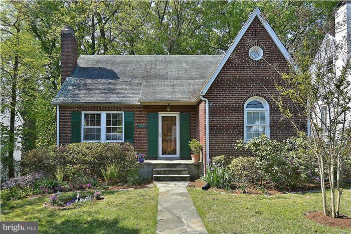 602 Forest Glen Road Silver Spring, MD 20901 - Photo 1 of 26 Exterior (Front)