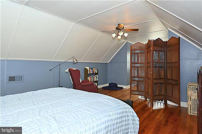 602 Forest Glen Road Silver Spring, MD 20901 - Photo 21 of 26 Bedroom (Master)