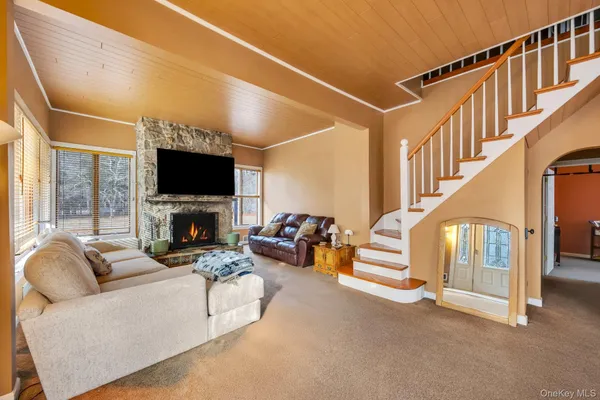 $824,999 | 67 Long Island Avenue, Yaphank, NY 11980