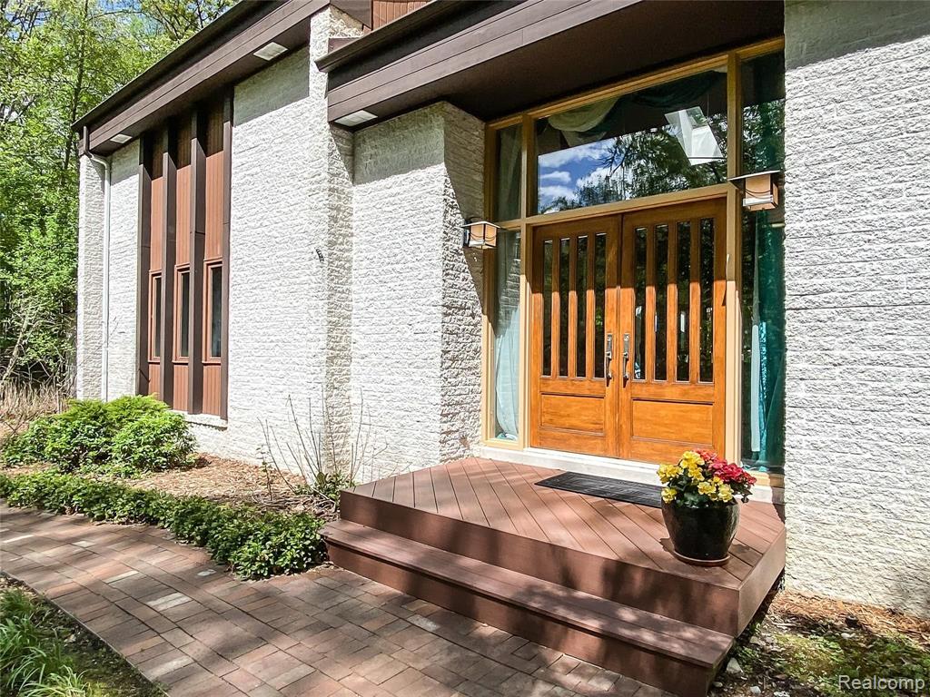 29000 Halsted Road Farmington Hills, MI 48331 - Photo 2 of 48