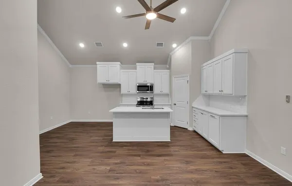 $195,000 | 128 Morris Court, McGregor, TX 76657