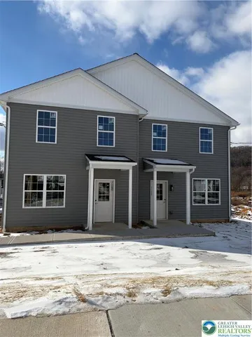 $2,495 | 1720 Williams Street, Hellertown, PA 18055