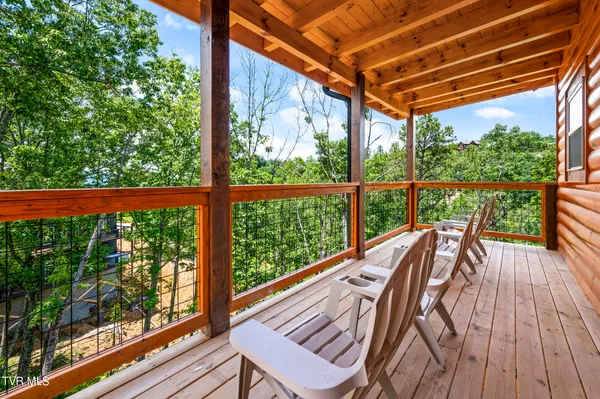 $699,000 | 1868 Blue Tick Way, Sevierville, TN 37876