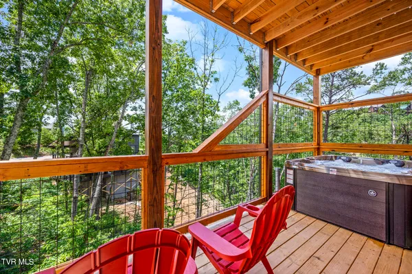 $699,000 | 1868 Blue Tick Way, Sevierville, TN 37876