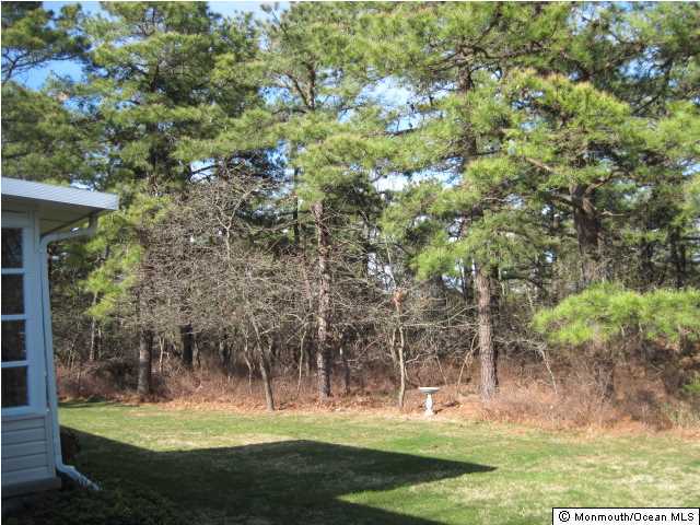 63 Sunset Road Whiting, NJ 08759 - Photo 7 of 23 Additional Photo
