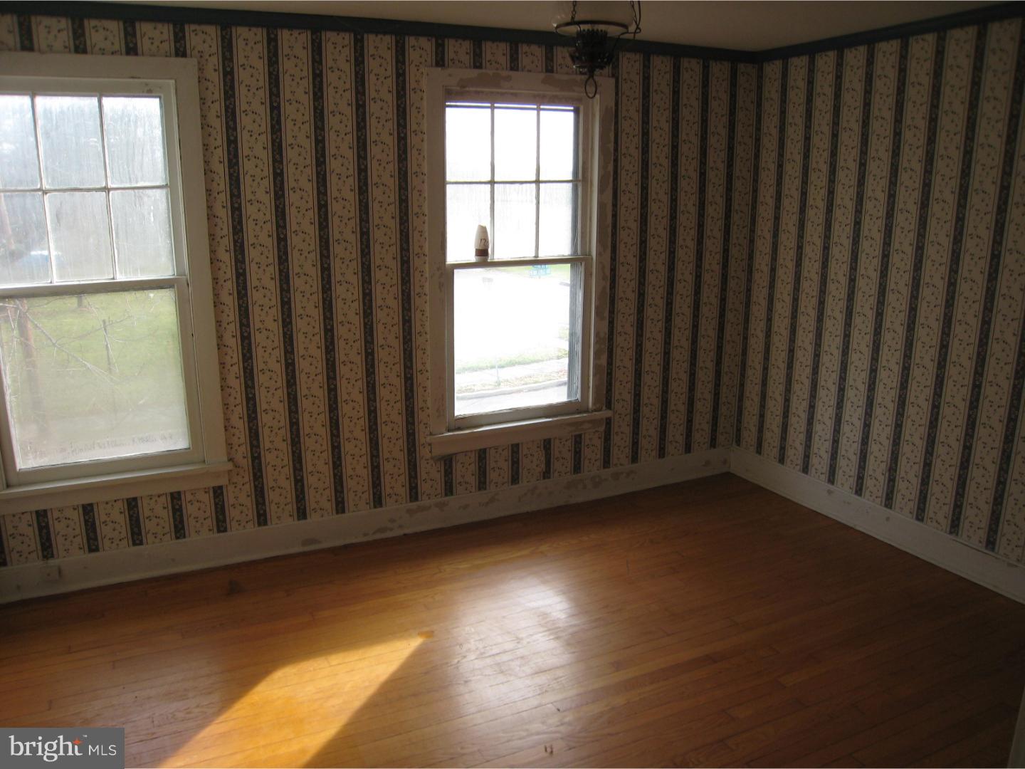 574 Village Road West Princeton Junction, NJ 08550 - Photo 11 of 15