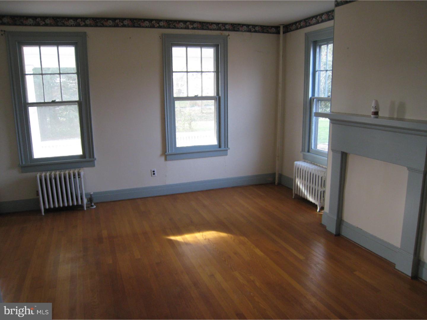 574 Village Road West Princeton Junction, NJ 08550 - Photo 4 of 15