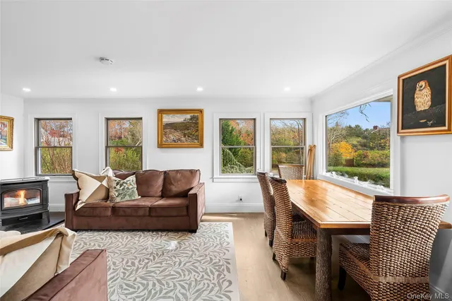 $1,295,000 | 13 Willow Shade Lane, East Quogue, NY 11942