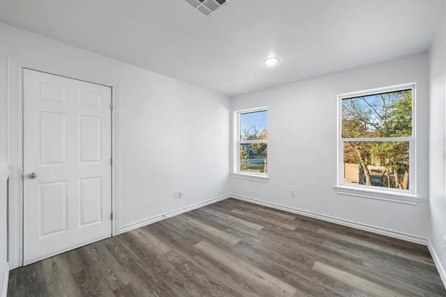 $2,000 | 2004 West 2nd Avenue, Corsicana, TX 75110