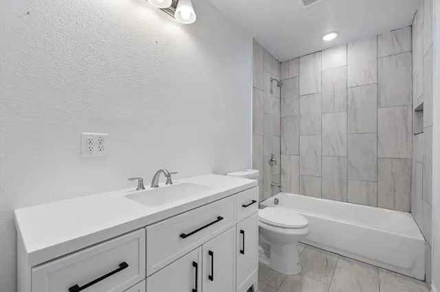 $2,000 | 2004 West 2nd Avenue, Corsicana, TX 75110