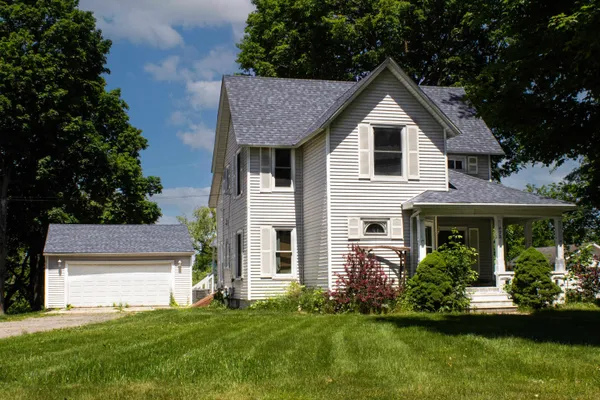 $225,000 | 405 East Saginaw Street, St. Louis, MI 48880