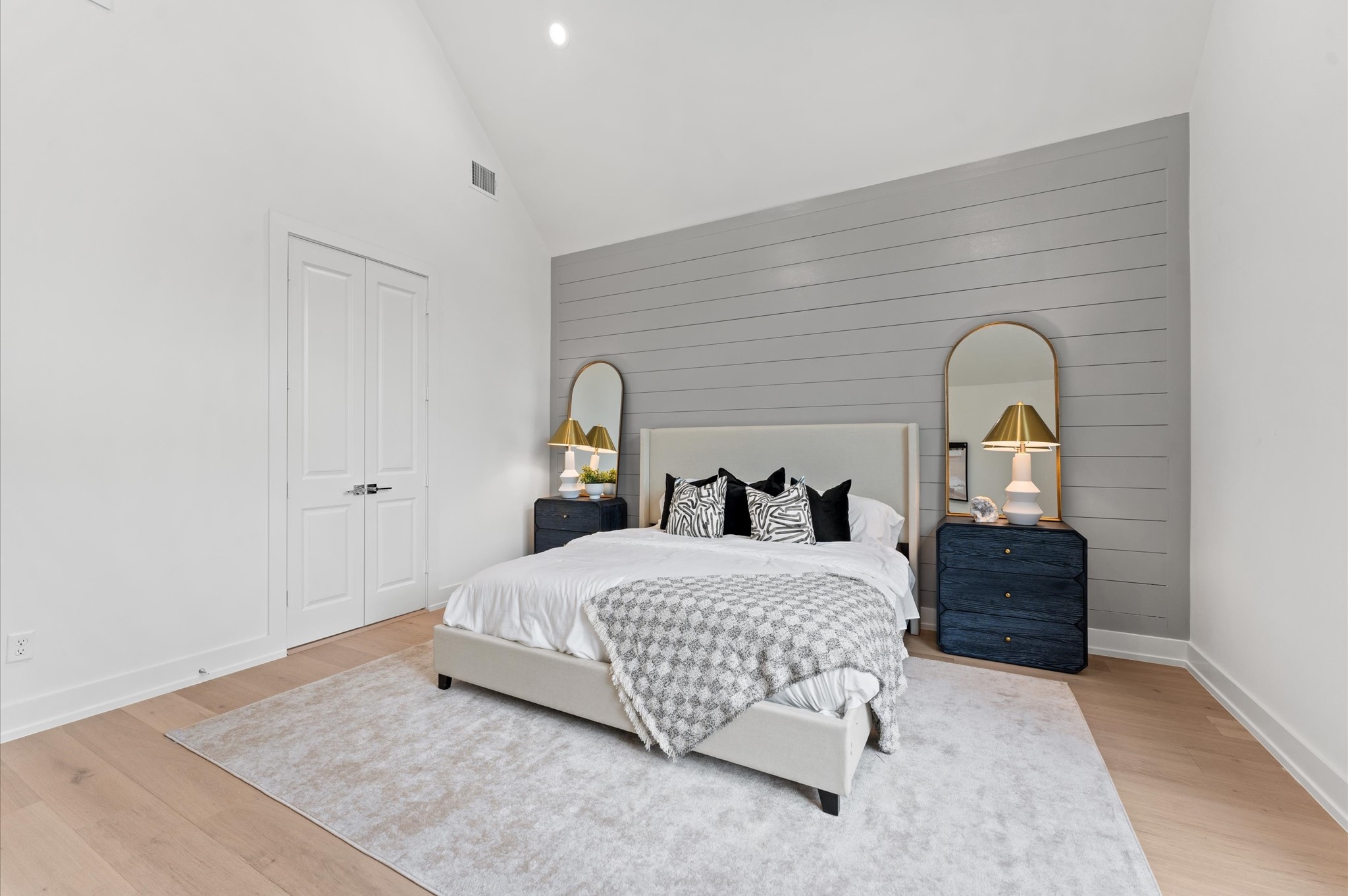 4403 Feagan Street Houston, TX 77007 - Photo 24 of 40 a bedroom with a bed and a dresser