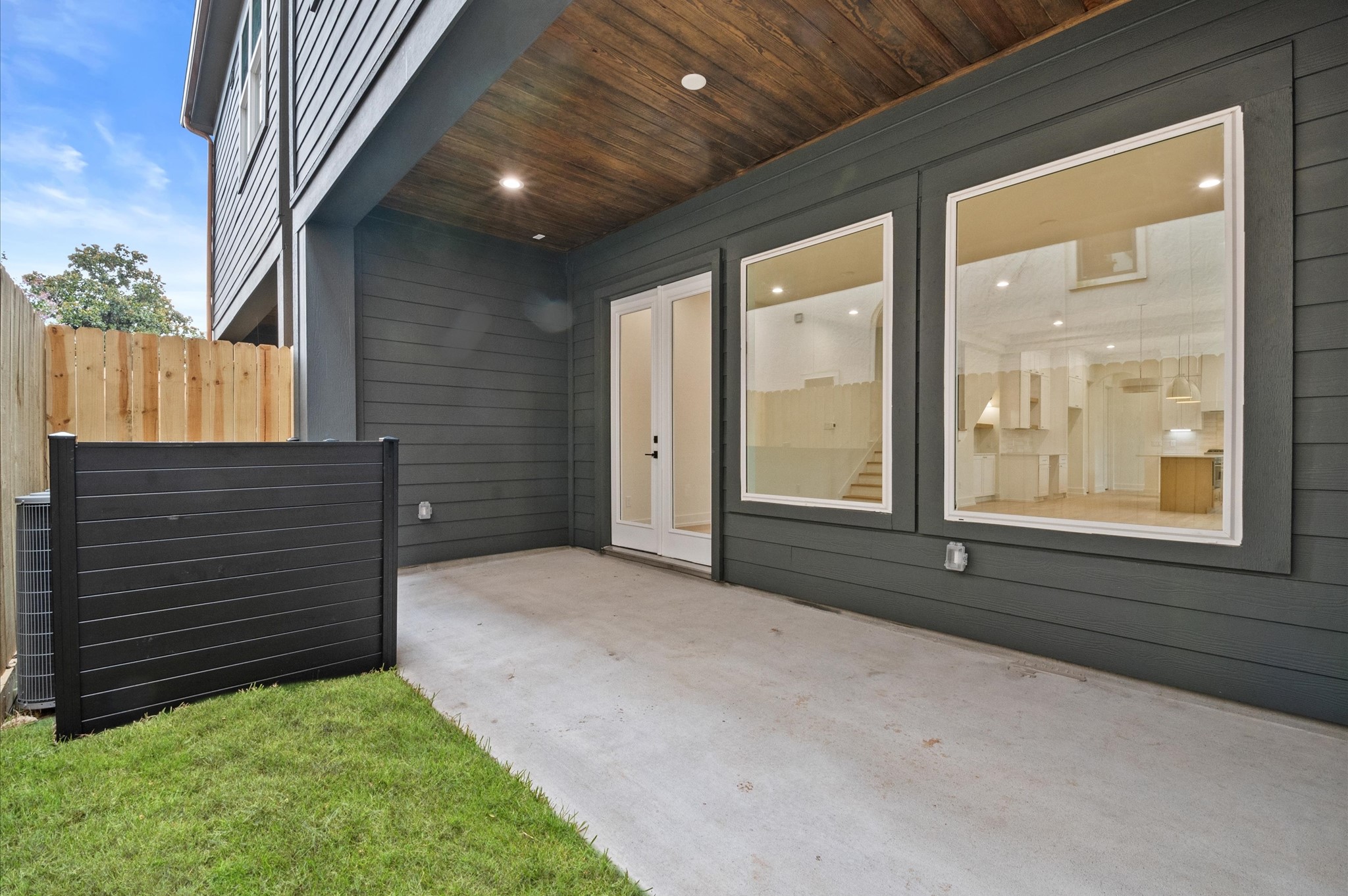 4403 Feagan Street Houston, TX 77007 - Photo 39 of 40 a view of an entrance door of the house