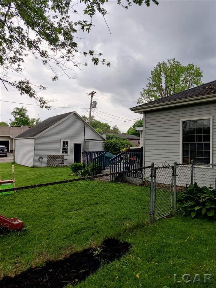 204 Locust Street Clinton, MI 49236 - Photo 19 of 29 50075551-18.JPG