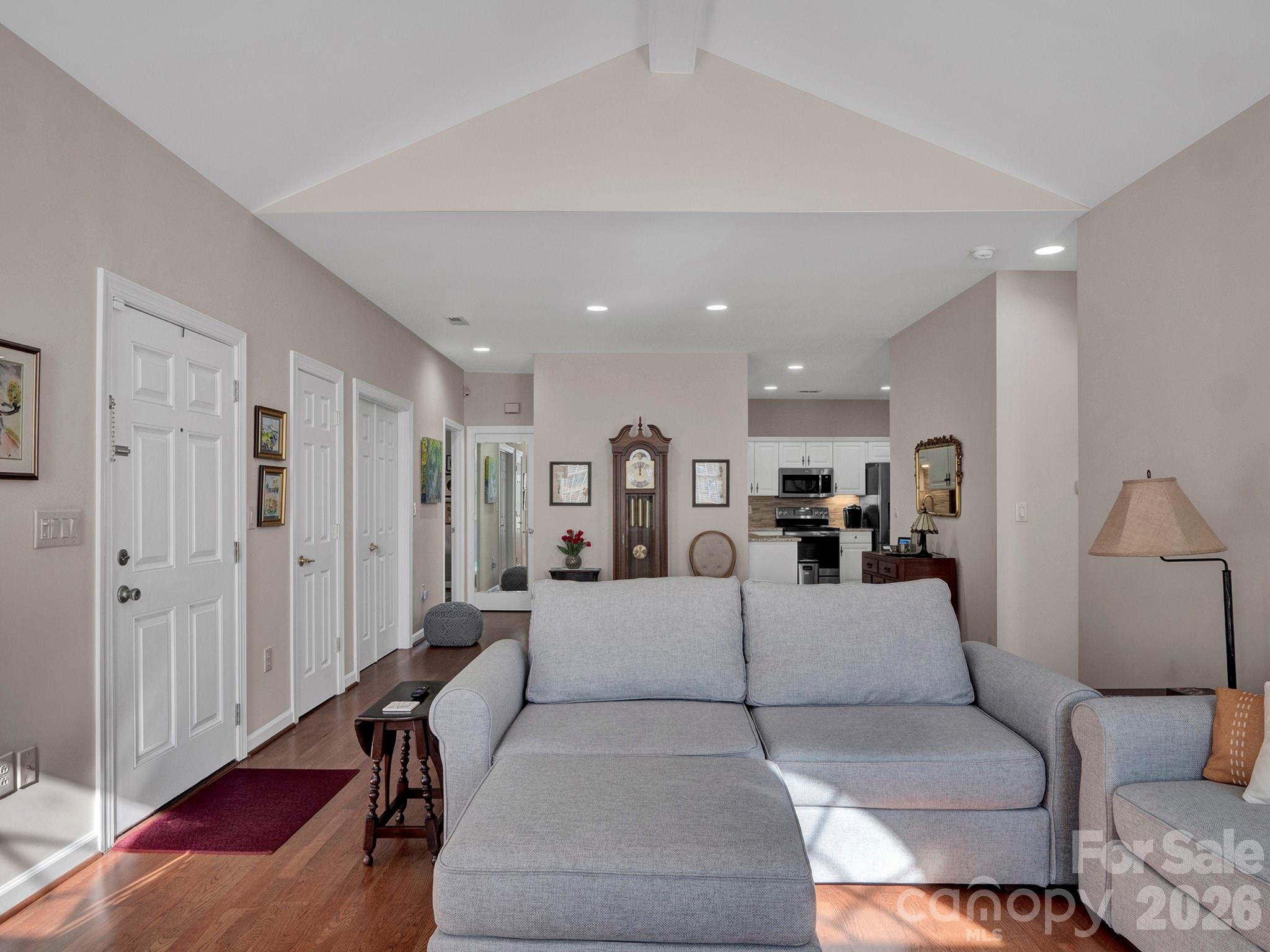 8278 Windsor Ridge Drive Charlotte, NC 28277 - Photo 3 of 47