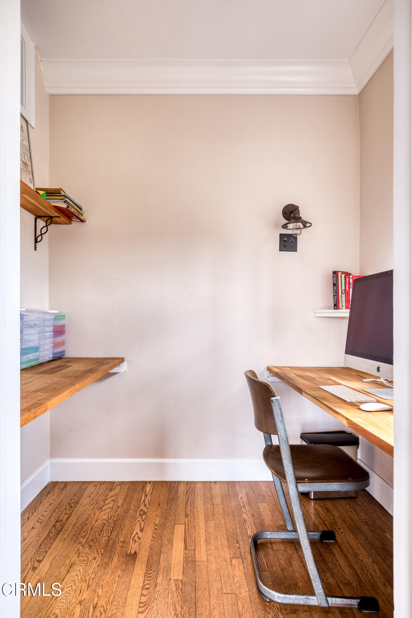 85 North Madison Avenue, Unit 48 Pasadena, CA 91101 - Photo 7 of 31 a view of a room with wooden floor